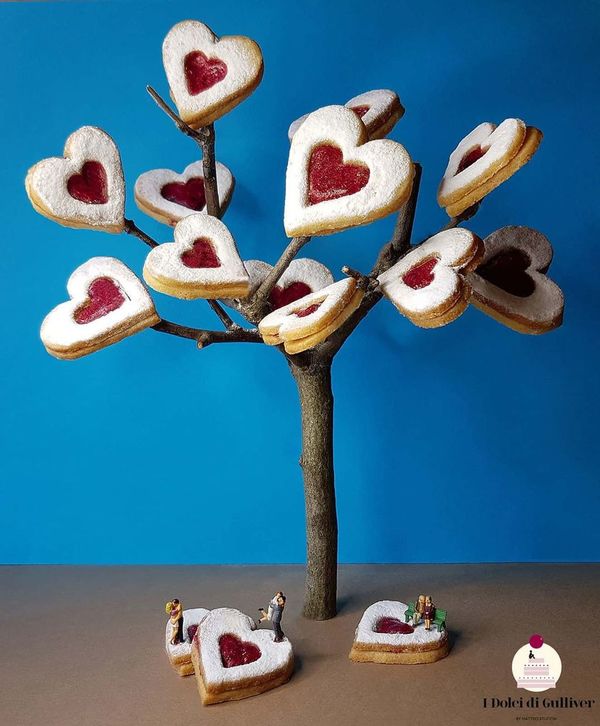 【甜品藝術】意大利甜品廚師創意打造甜點微型藝術品　甜品蛋糕化身超像真電影場景／世界奇觀／運動比賽