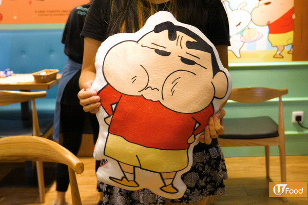 【蠟筆小新Cafe】山下菓子聯乘蠟筆小新推全港首間甜品Cafe　黑糖珍珠瀑布梳乎厘班戟／彈彈屁股布丁／小新隨身摺疊式環保飲管