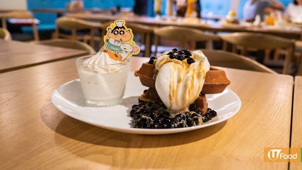 【蠟筆小新Cafe】山下菓子聯乘蠟筆小新推全港首間甜品Cafe　黑糖珍珠瀑布梳乎厘班戟／彈彈屁股布丁／小新隨身摺疊式環保飲管