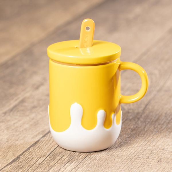 【Starbucks新品】香港星巴克Starbucks的「Very Strawberry」果漾草莓系列回歸 果漾草莓星冰樂/夏日菠蘿凍杯/20週年優惠