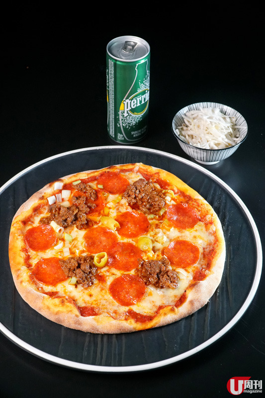 【觀塘美食】居港瑞典人炮製家鄉  Pizza Hawaii 薄餅加咖喱香蕉！