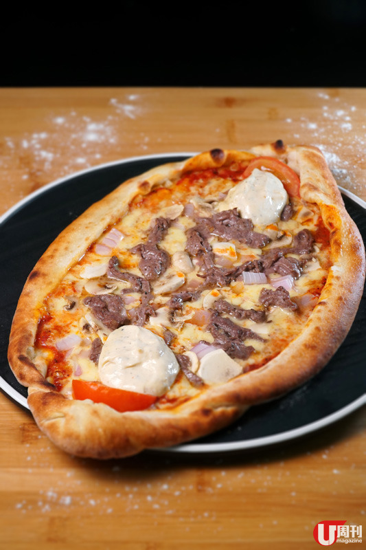 【觀塘美食】居港瑞典人炮製家鄉  Pizza Hawaii 薄餅加咖喱香蕉！