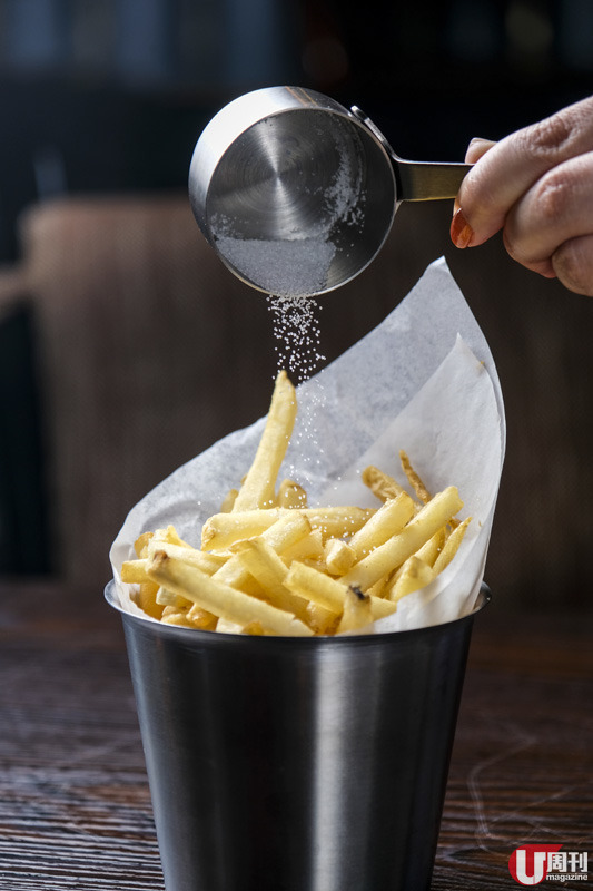 【灣仔美食】$298 黑安格斯牛扒餐  任食薯條麵包沙律