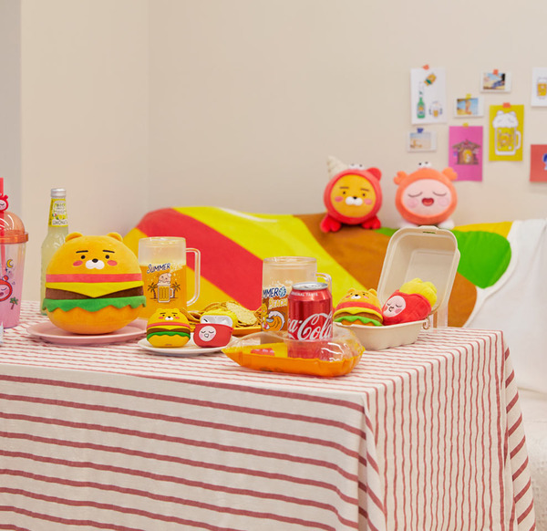 【Kakao Friends精品】韓國Kakao Friends推出夏日系列　可愛Ryan漢堡包造型公仔／Apeach造型水杯