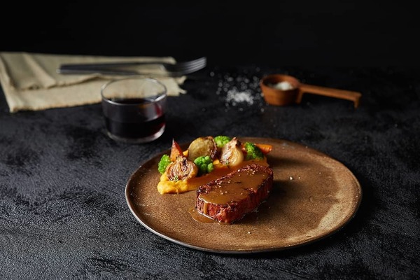 【科技食品】外國初創公司推3D打印素食牛扒 口感像真 零膽固醇又環保