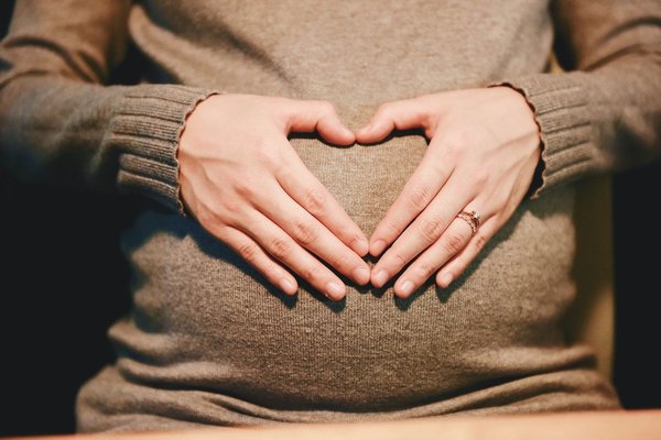 孕婦疑吃2食物傳惡菌給BB 嬰兒早產活動力差兼臉色蒼白入ICU