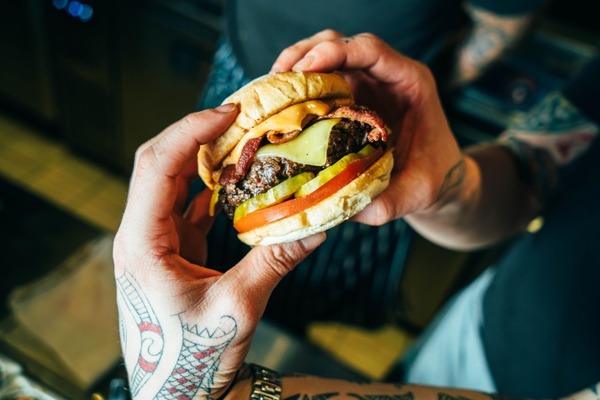 漢堡包推介｜逾20間必食漢堡包推薦 平價漢堡包／米芝蓮推介／手打牛肉漢堡／海景餐廳