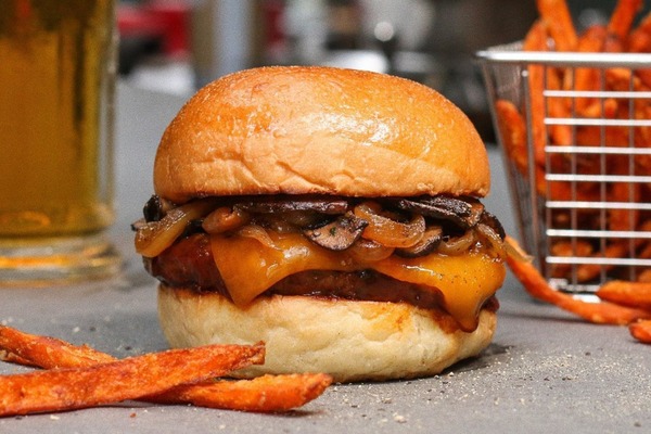 漢堡包推介｜逾20間必食漢堡包推薦 平價漢堡包／米芝蓮推介／手打牛肉漢堡／海景餐廳