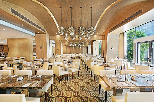 8度海逸酒店「8度餐廳」 鮮味十足 環球海鮮自助晚餐