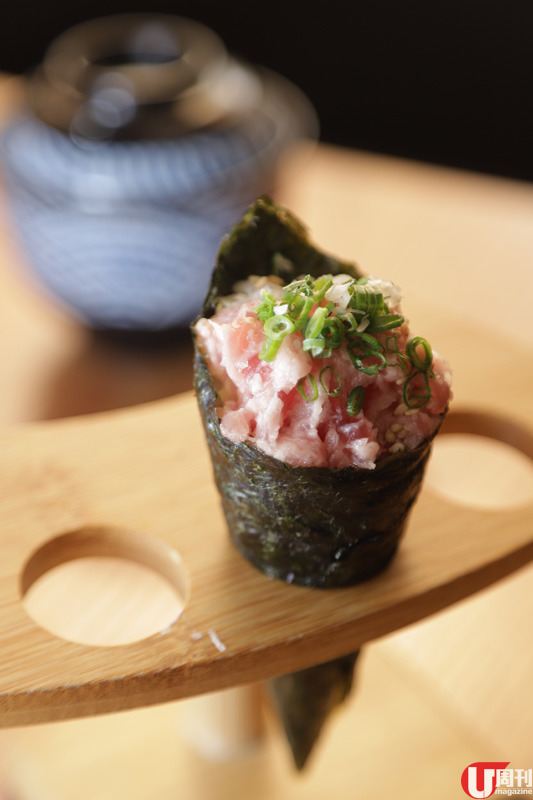 吞拿魚碎手卷（Omakase 山項目） 吞拿魚分量甚多，魚味濃郁。