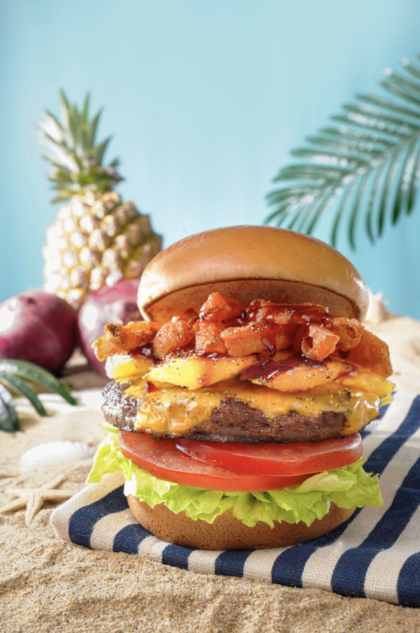 MOS Burger全新推出盛夏特級和牛漢堡  首次將新鮮菠蘿加入招牌和牛漢堡！　