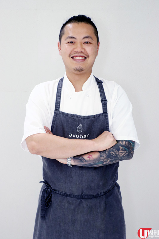 自製牛油果醬 酸種多士配水波蛋