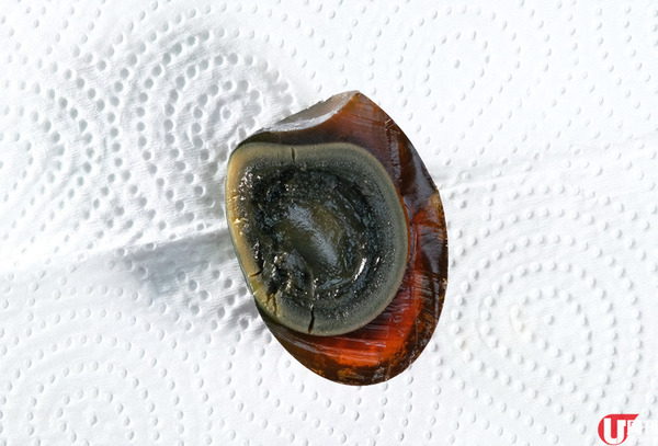 蛋行老闆 教揀靚皮蛋