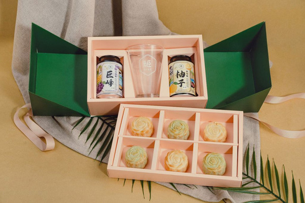 2021 必買月餅 原粒松露奶黃月 / 新奇黑蒜月餅 / 搞笑雪糕月餅