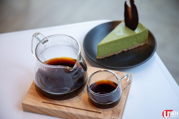 六本木式玻璃屋 CAFE 居酒屋&nbsp; 松屋式手沖咖啡 X「炭火香」串燒