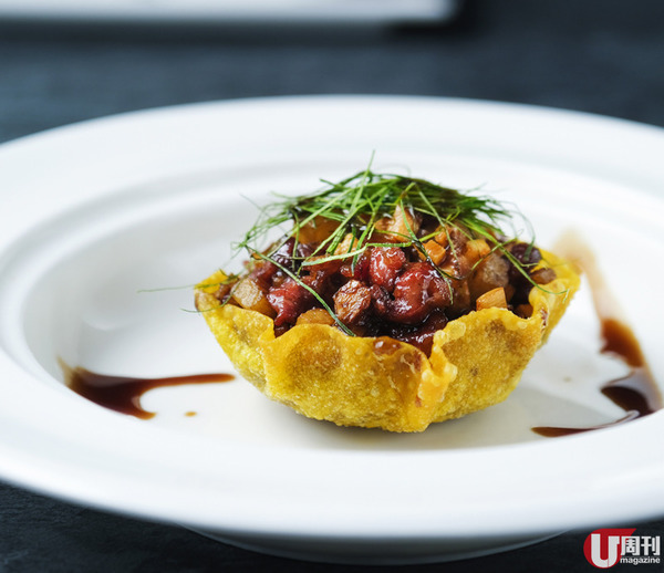 灣仔型裝菜館　 芝士加強版龍蝦伊麵