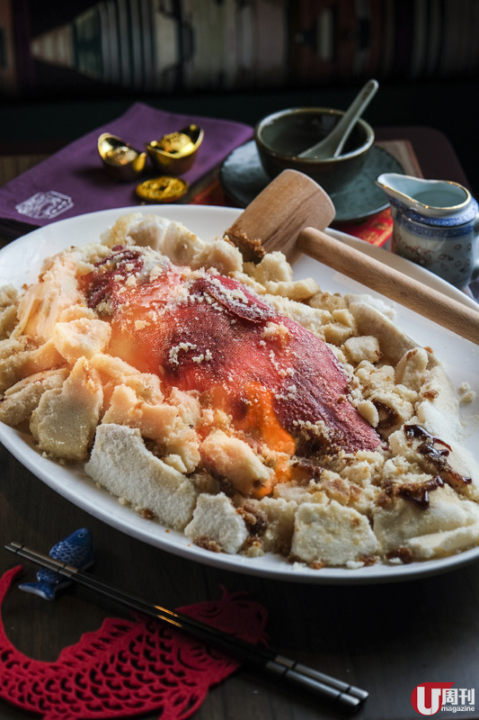 太古廣場 最新科幻感中菜廳 芝麻糖脆皮雞 / 鮑羅滿有煲仔飯