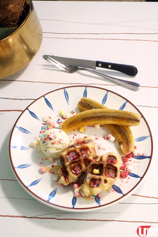 大埔好評茶記 好抵食！$50 雞髀芫茜米套餐 / 港版全日早餐