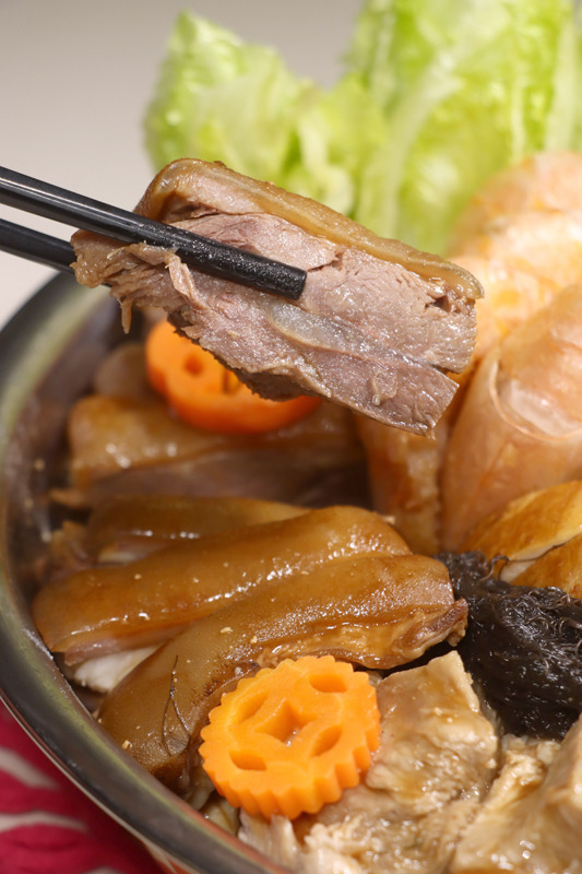 新口味盆菜 Best Picks（上） 巨型酥皮龍蝦湯盆菜 / 暖身羊腩煲盆菜 / 韓式素盆菜