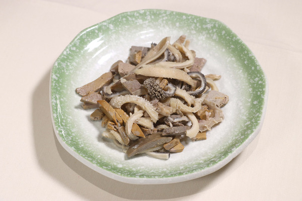 新口味盆菜 Best Picks(上) 巨型酥皮龍蝦湯盆菜 / 暖身羊腩煲盆菜 / 韓式素盆菜