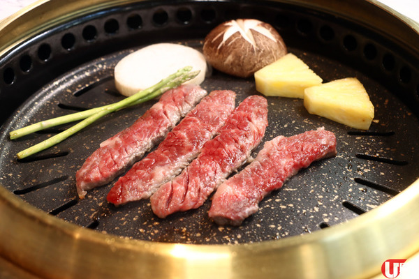 K11 韓國主題 FOOD COURT 百年炸醬店「韓粥」布帳馬車集結