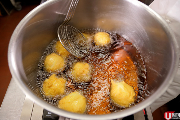 【2 月限定】四季酒店懷舊沙翁 每人限買 2 個 / 配超好味醬油焦糖醬