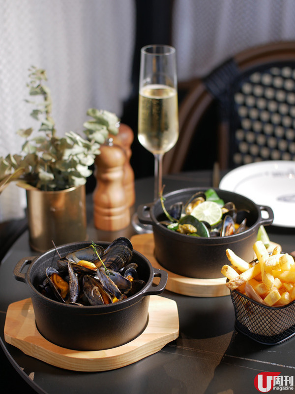 K11 Musea 新開  巴黎「路邊」咖啡廳 / 歎法國藍青口鍋