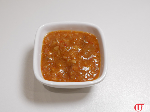 灣仔人氣車仔麵店 1 小時賣 100 碗│慢煮牛筋腩麵