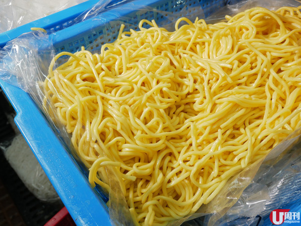 灣仔人氣車仔麵店 1 小時賣 100 碗│慢煮牛筋腩麵