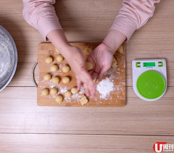 一口 size!鬆脆腰果酥