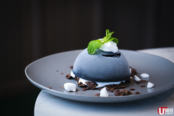 元朗商場靚裝 Cafe  花椒雪糕新地 / 驚喜冰淇淋炸彈