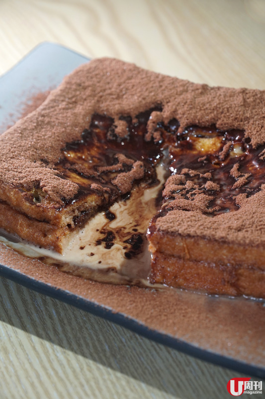 深水埗車仔麵店隱藏  阿華田味 / 士多啤梨味爆漿西多士