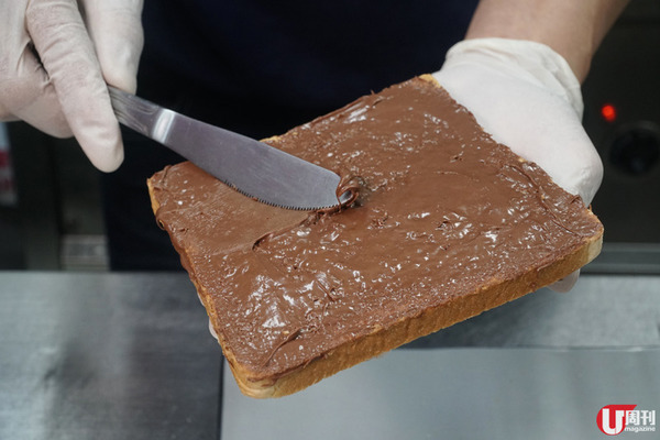 深水埗車仔麵店隱藏  阿華田味 / 士多啤梨味爆漿西多士