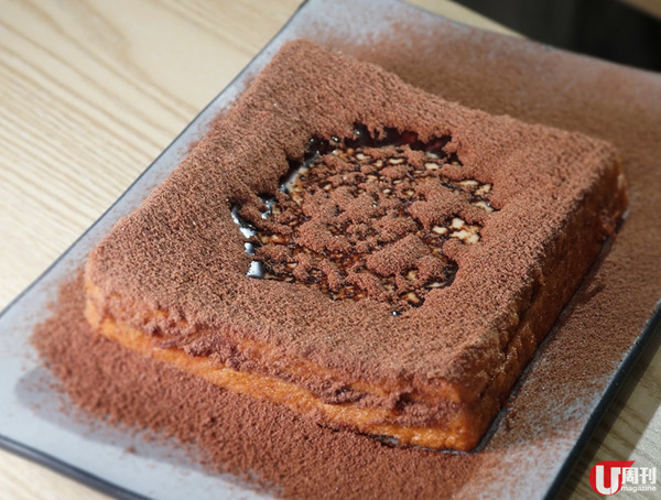 深水埗車仔麵店隱藏  阿華田味 / 士多啤梨味爆漿西多士