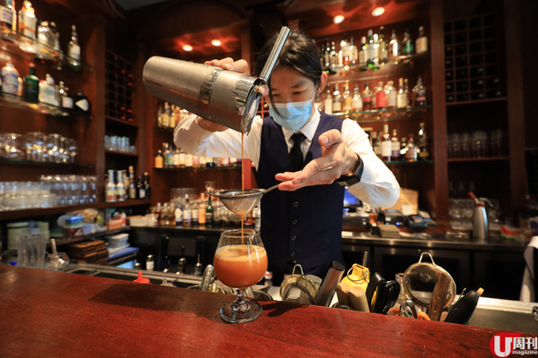 《特務肥姜 2.0》MV 場景 1881 酒店 / 復古 Whiskey Bar