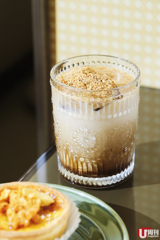 油麻地半世紀冰廳變 Cafe 混合茶記元素 / 沙嗲牛 Bagel + 啡立克