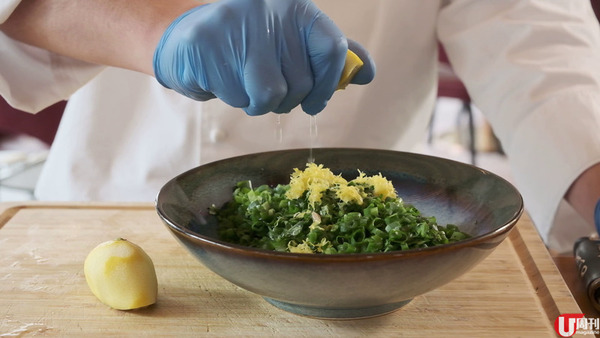 酒店大廚傳授焗三文魚&nbsp; 2 大不敗要訣 / 簡易鹽焗紙包魚食譜