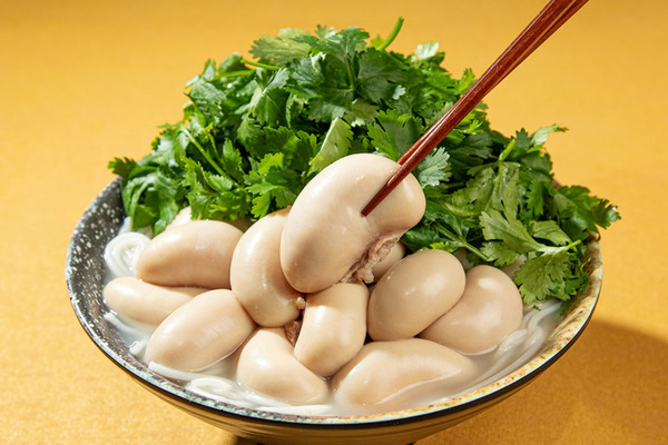 打邊爐毀湯底食材公審︱網民激辯10大「一落煲即反面」魔王芋頭竟非第一？