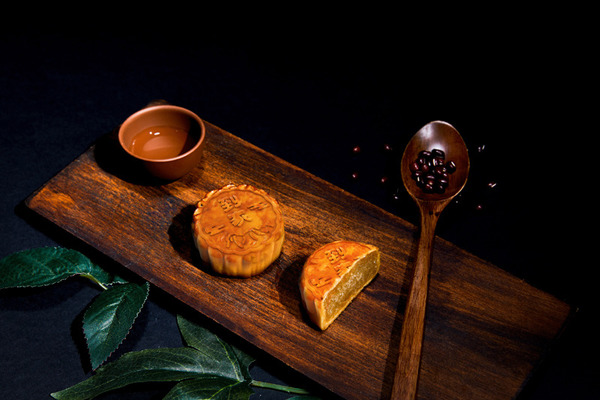 Support！小店精品月餅（下） 翡翠冰皮月餅 / 手作麻糬月 / 和牛威靈頓月餅