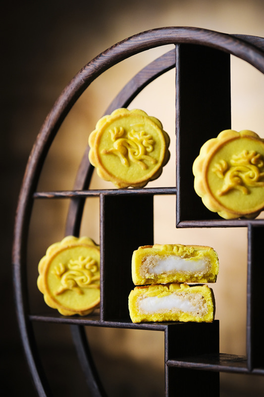 半島酒店嘉麟樓 首推麻糬月餅 / 手製麻蓉餡 + 日本牛奶麻糬