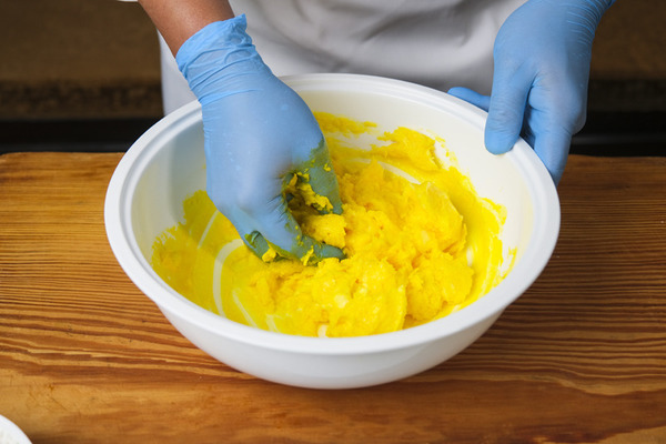 半島酒店嘉麟樓 首推麻糬月餅 / 手製麻蓉餡 + 日本牛奶麻糬