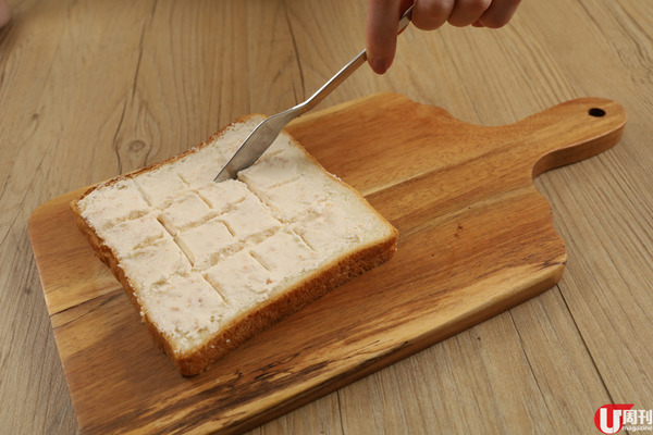 日產菠蘿包多士醬 自製菠蘿皮吐司 / 雙重酥脆牛角包