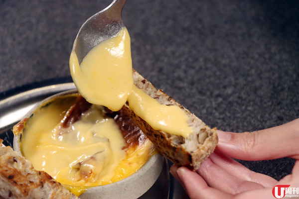 【中環熱點】型格科幻太空酒吧 28 啤酒龍頭列陣 + 最強炸雞