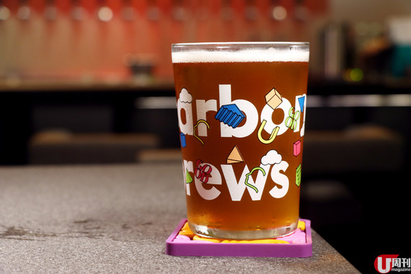 【中環熱點】型格科幻太空酒吧 28 啤酒龍頭列陣 + 最強炸雞