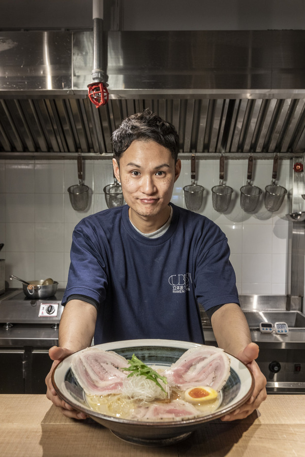 中環人氣拉麵店「立体派」推出全新限定創作拉麵    泡泡造型鹽湯拉麵／5倍極濃雞白湯味噌沾麵／5倍極濃雞白湯味噌拉麵／佐麵肉食拌菜拼盤