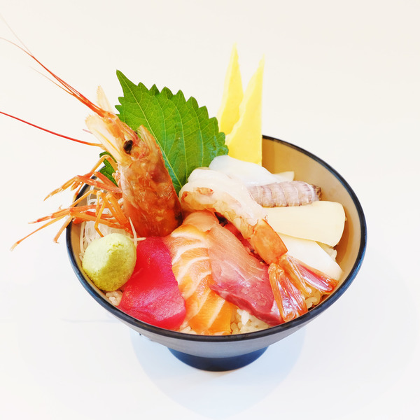 上水新開新派和洋料理居酒屋「丼道」   海鮮刺身丼／滑蛋雞肉丼／和風蘋果咖喱吉列豬扒飯／洋風吉列魚柳忌廉咖喱意粉／限定買一送一