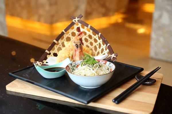 日本大蝦及野菜天婦羅配稻庭麵