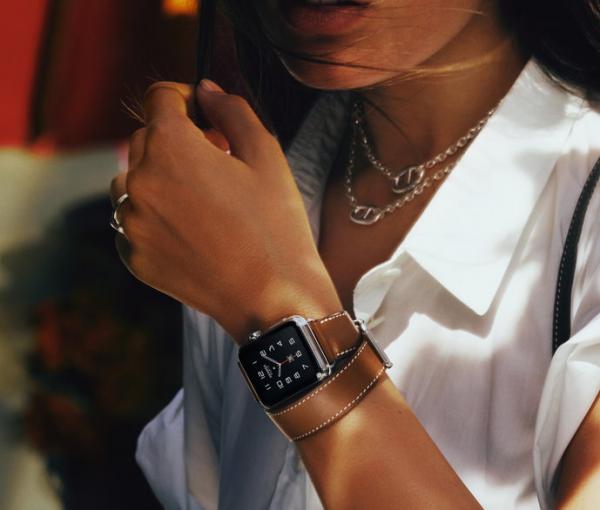 Apple Watch 與 Hermès 合作設計的皮錶帶 (圖: Apple)