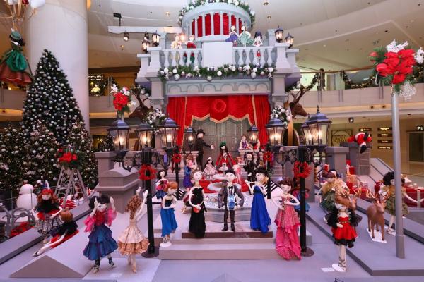 ELEMENTS圓方 逾百個Kouklitas聖誕娃娃首度進駐