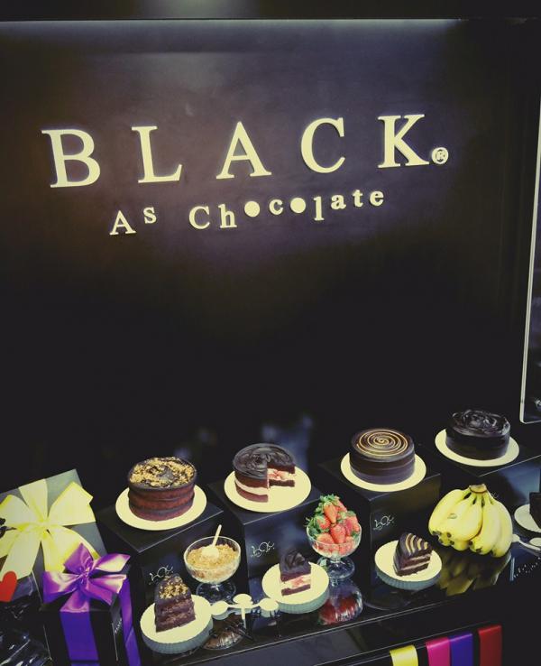 閃推蛋糕優惠！Black As Chocolate 買一送一 （圖：FB@Black As Chocolate H.K.）
